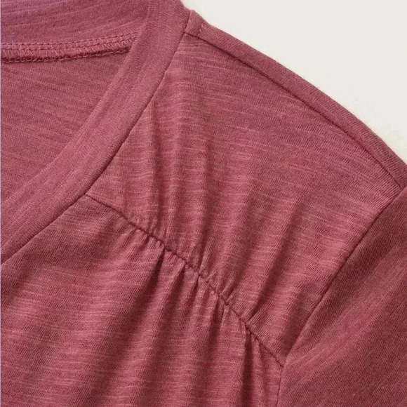 NWT!Burgundy ruffle sleeve V-neck top size 30 or 6X - Picture 5 of 6